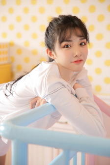 性感睡裙吊带女